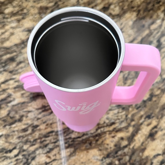 Swig Pink Travel Mug with Handle and straw 32oz - Picture 3 of 4